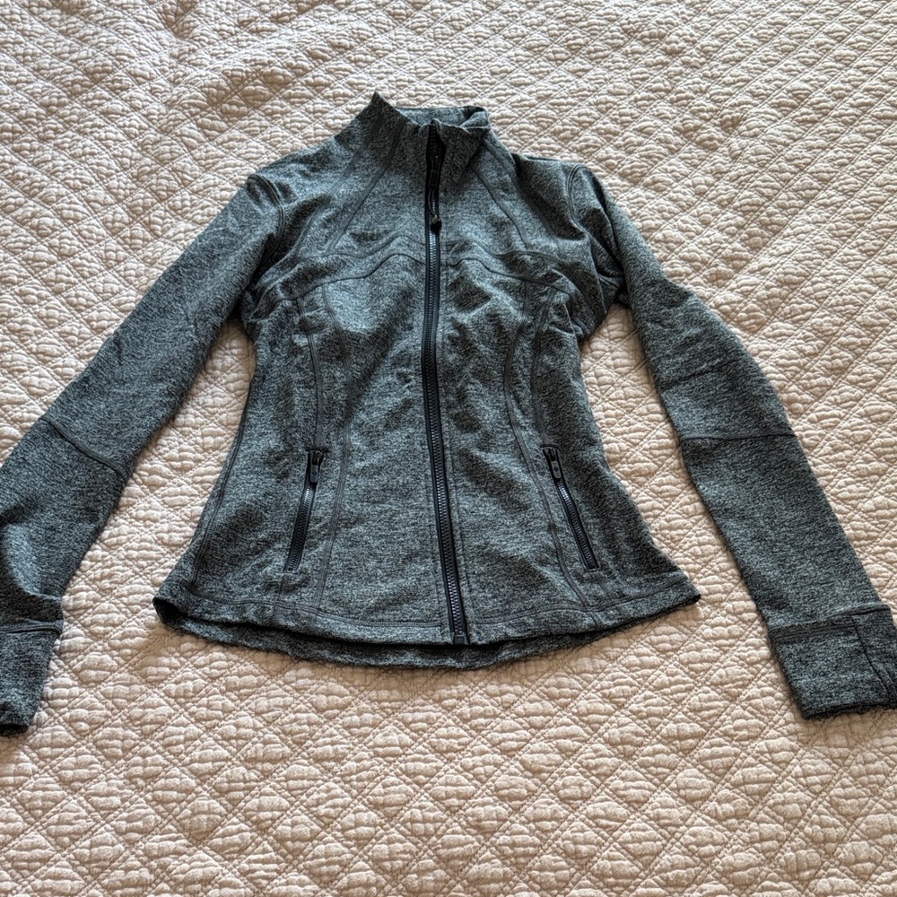 DISCONTINUED GRAY-lululemon athletica Women's Charcoal Long Sleeve Define Jacket
